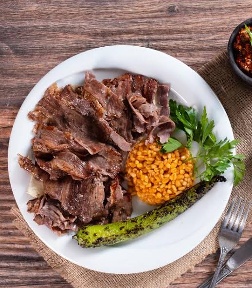 Yaprak Et Döner (Tabağa Servis)