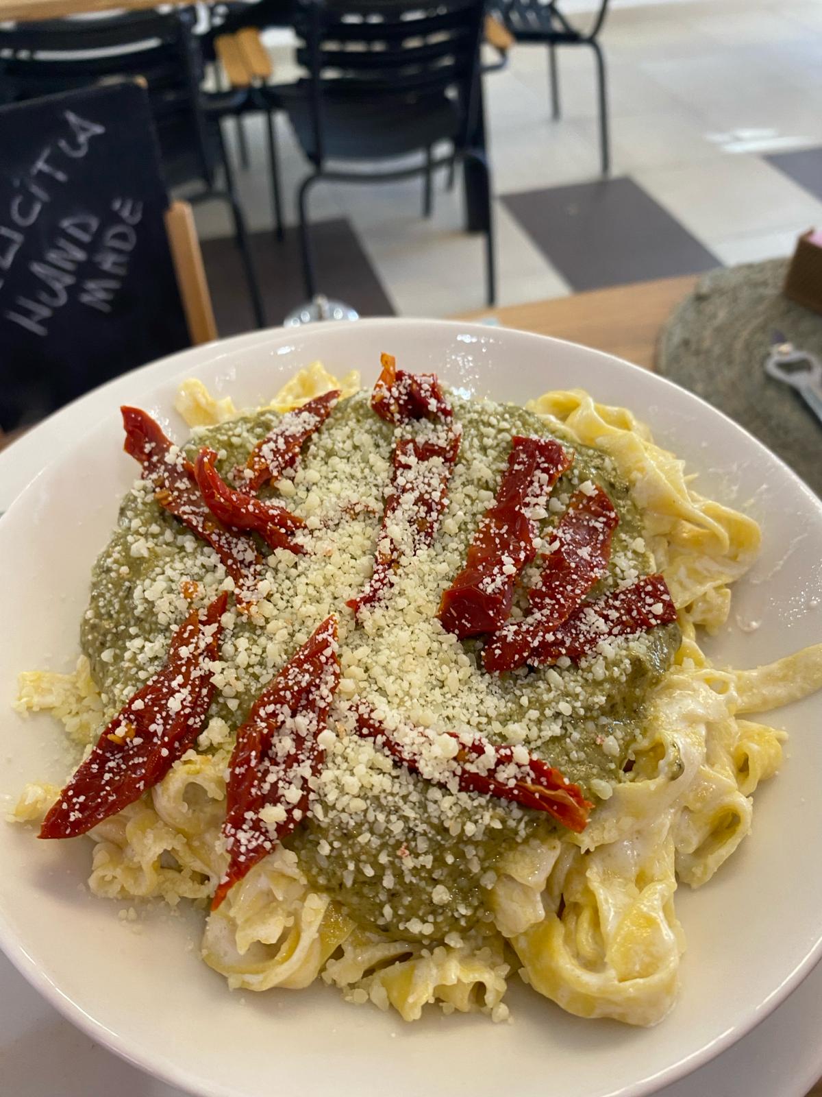 Pesto ve Kuru Domates