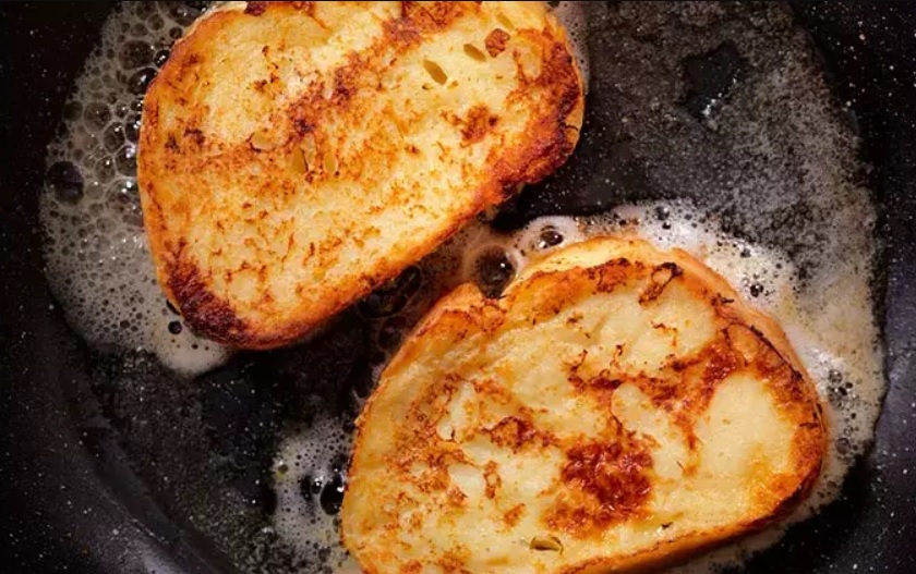 Yumurtalı Ekmek