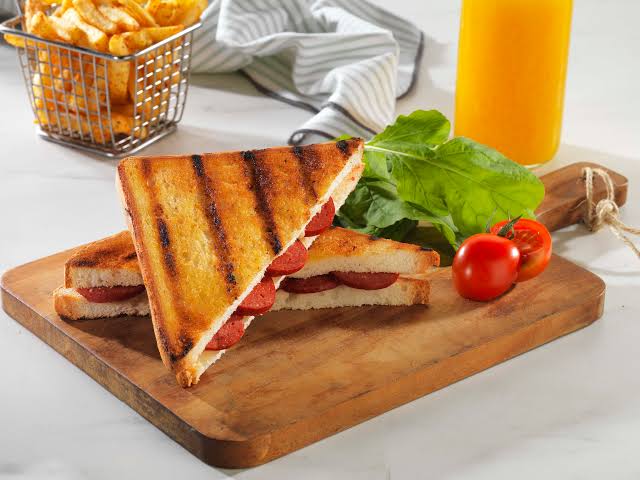 Sucuklu Tost/Toast With Sausage