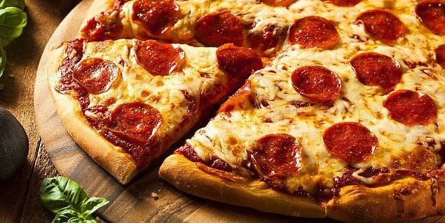 Sucuk pizza