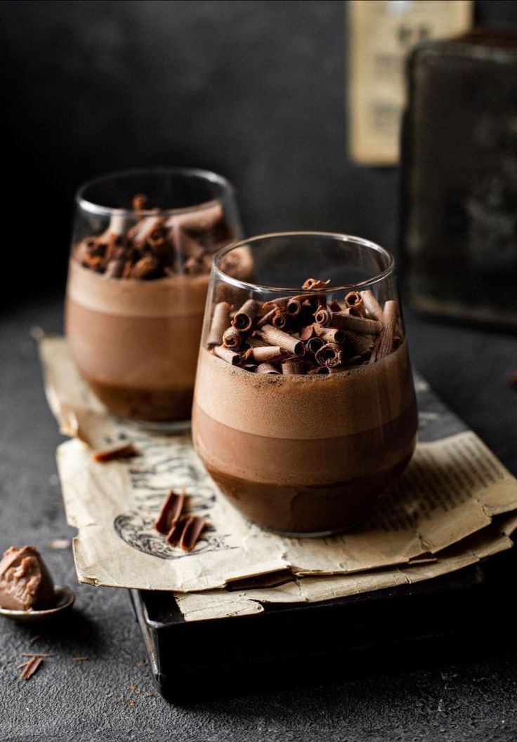 ÇİKOLATALI MOUSSE 