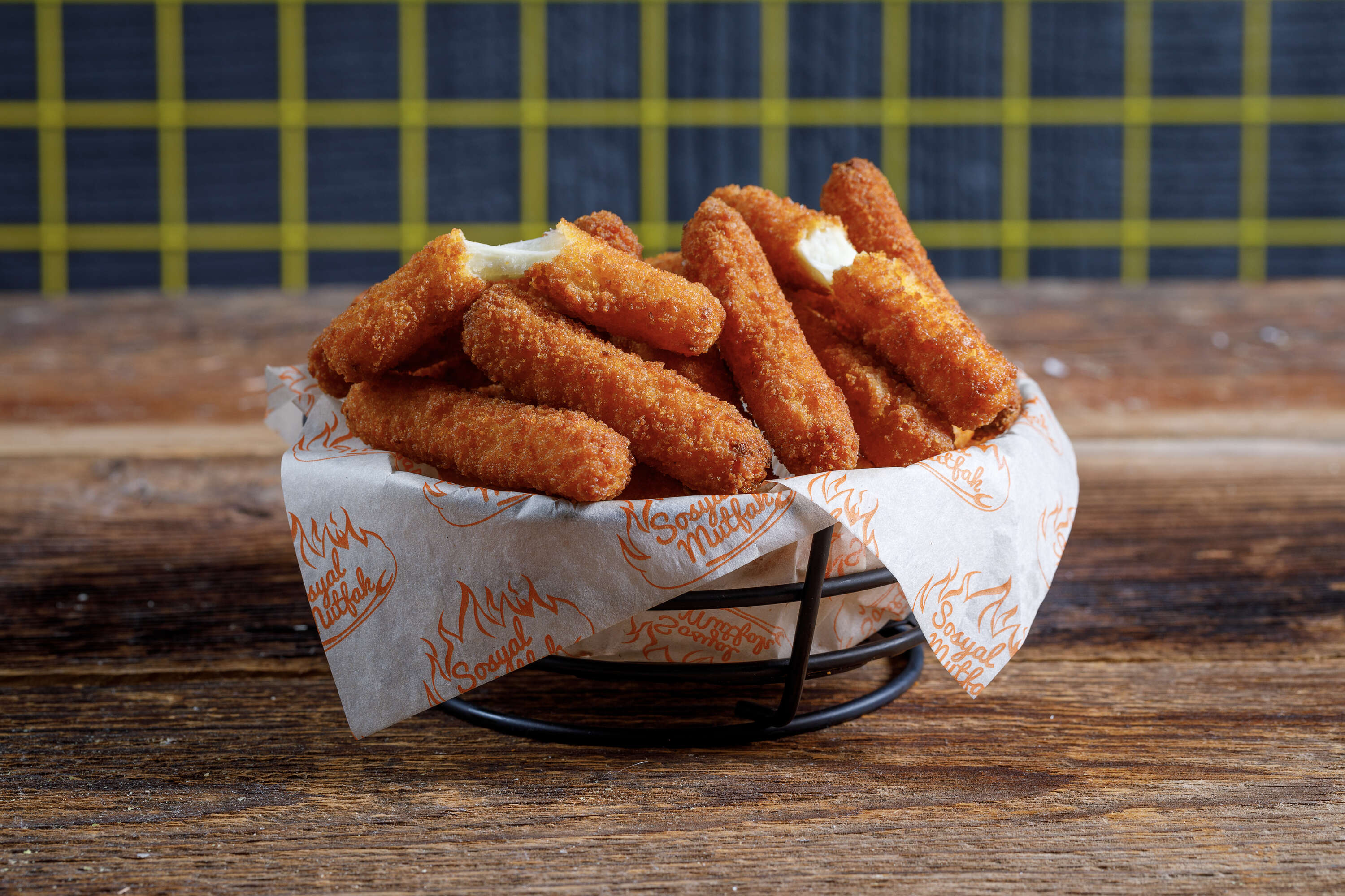 Mozzarella sticks (7 pieces)