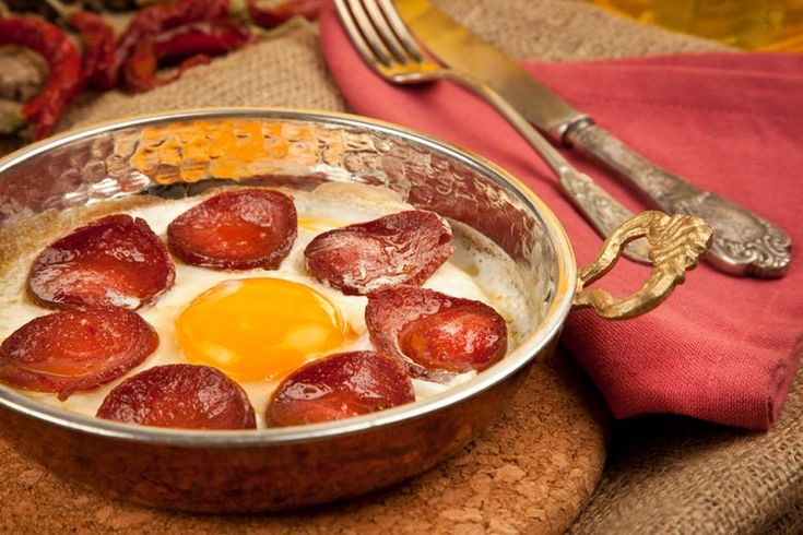 Sucuklu Yumurta