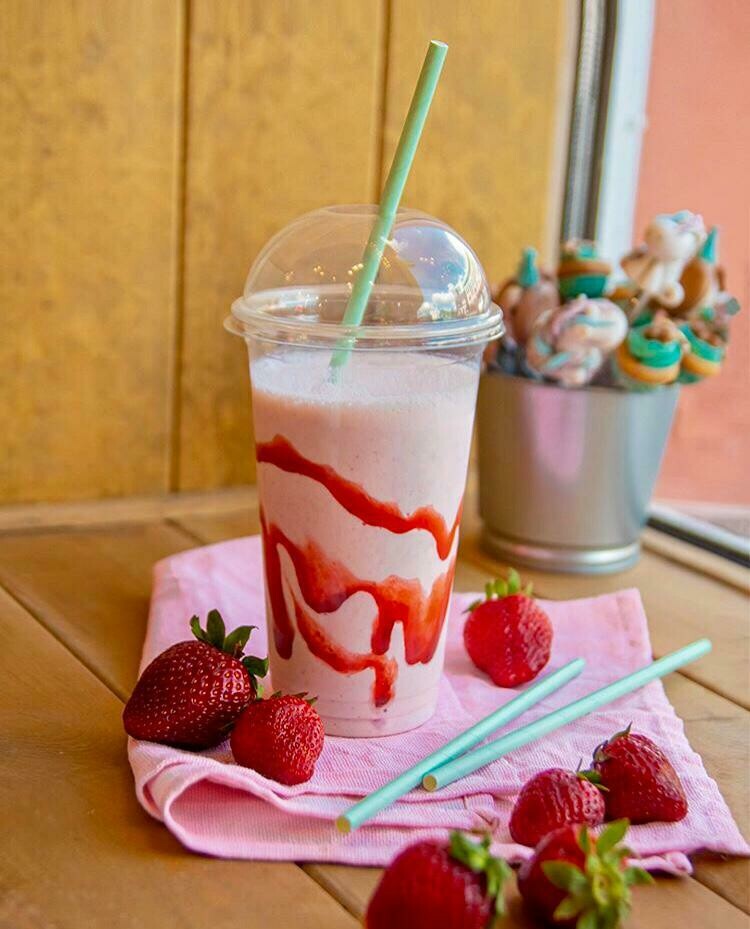 Çilekli Milkshake
