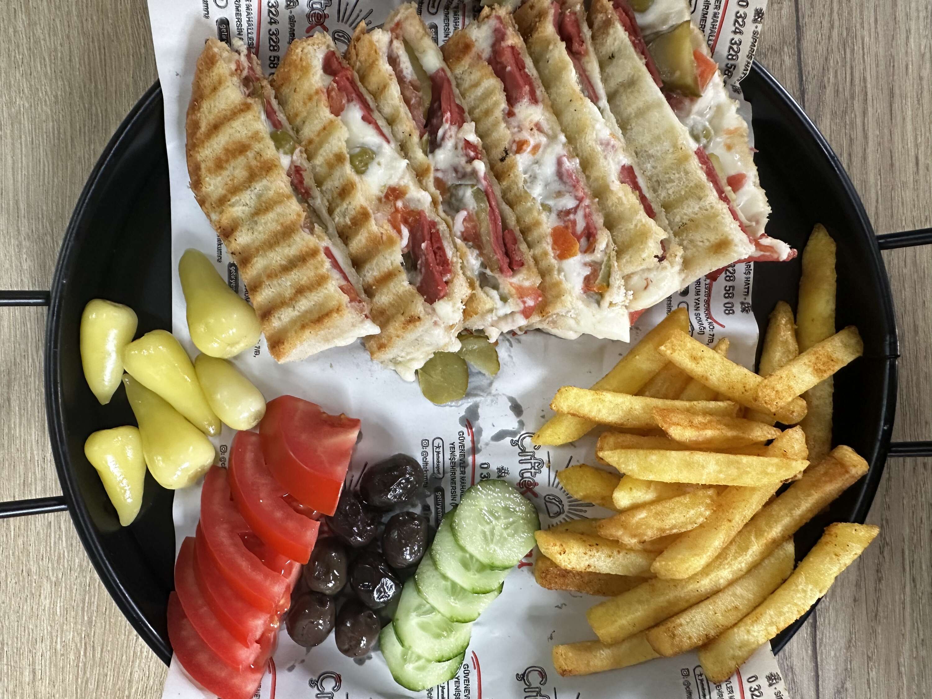 AYVALIK TOST MENÜ