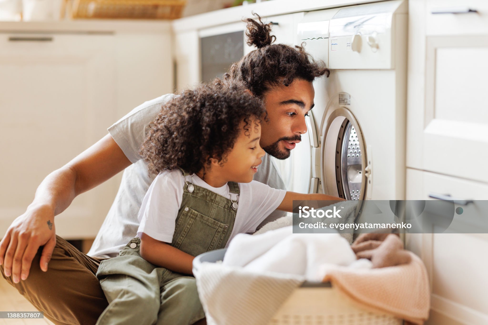 ÇAMAŞIR YIKAMA VE KURUTMA (laundry washing drying)