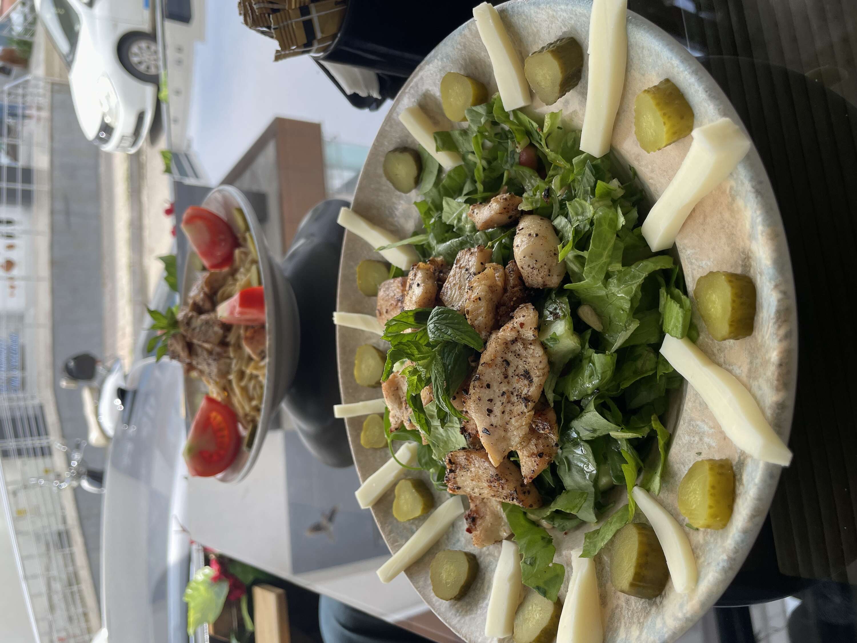 Tavuklu salata