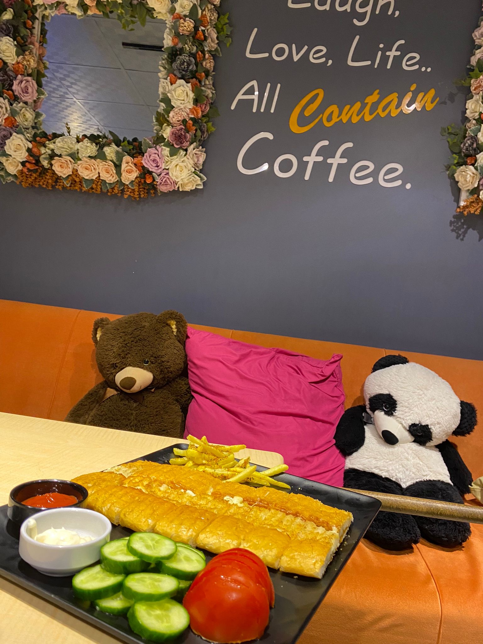 Sade kaşarlı tost