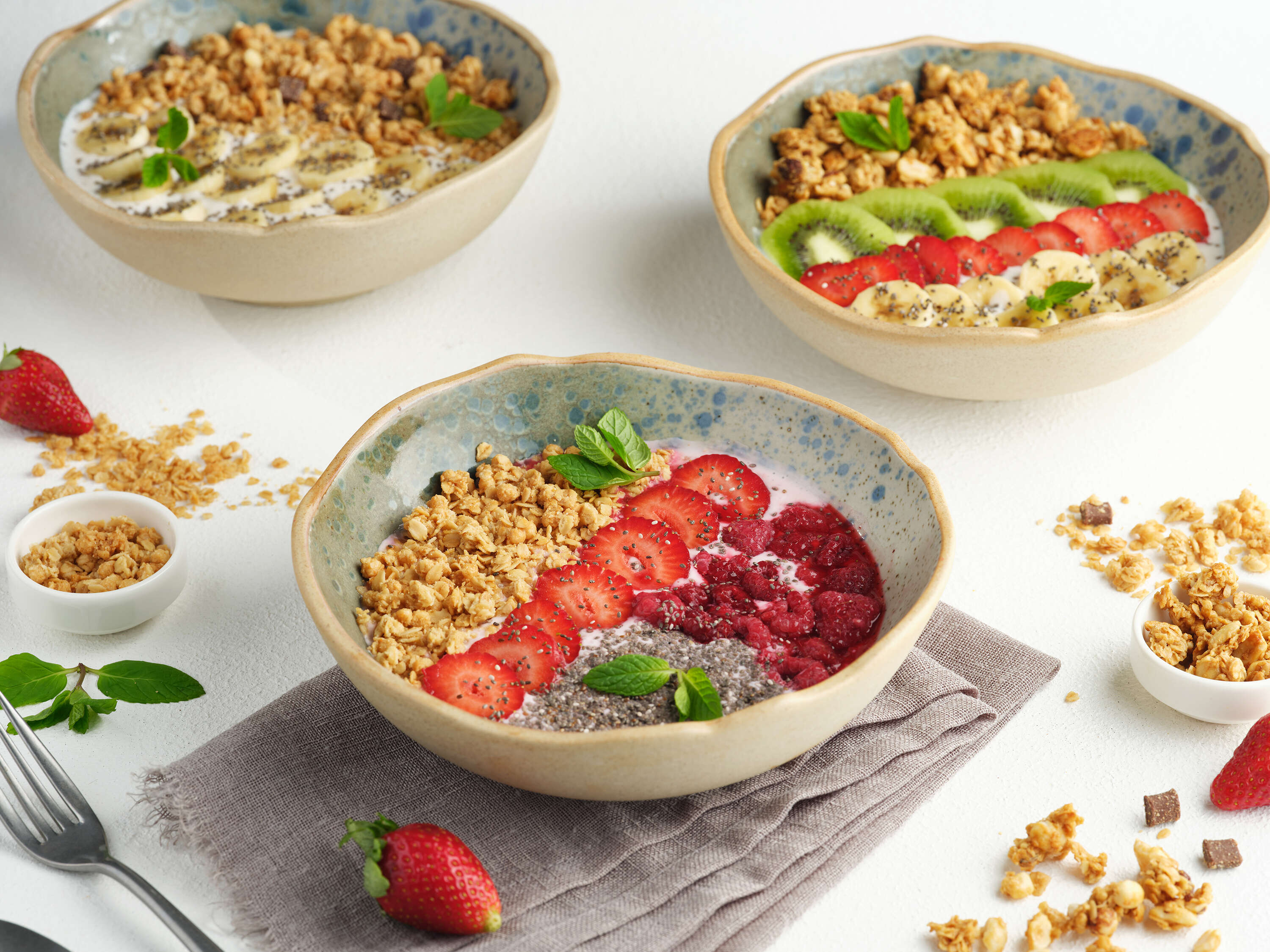 Forest fruit granola
