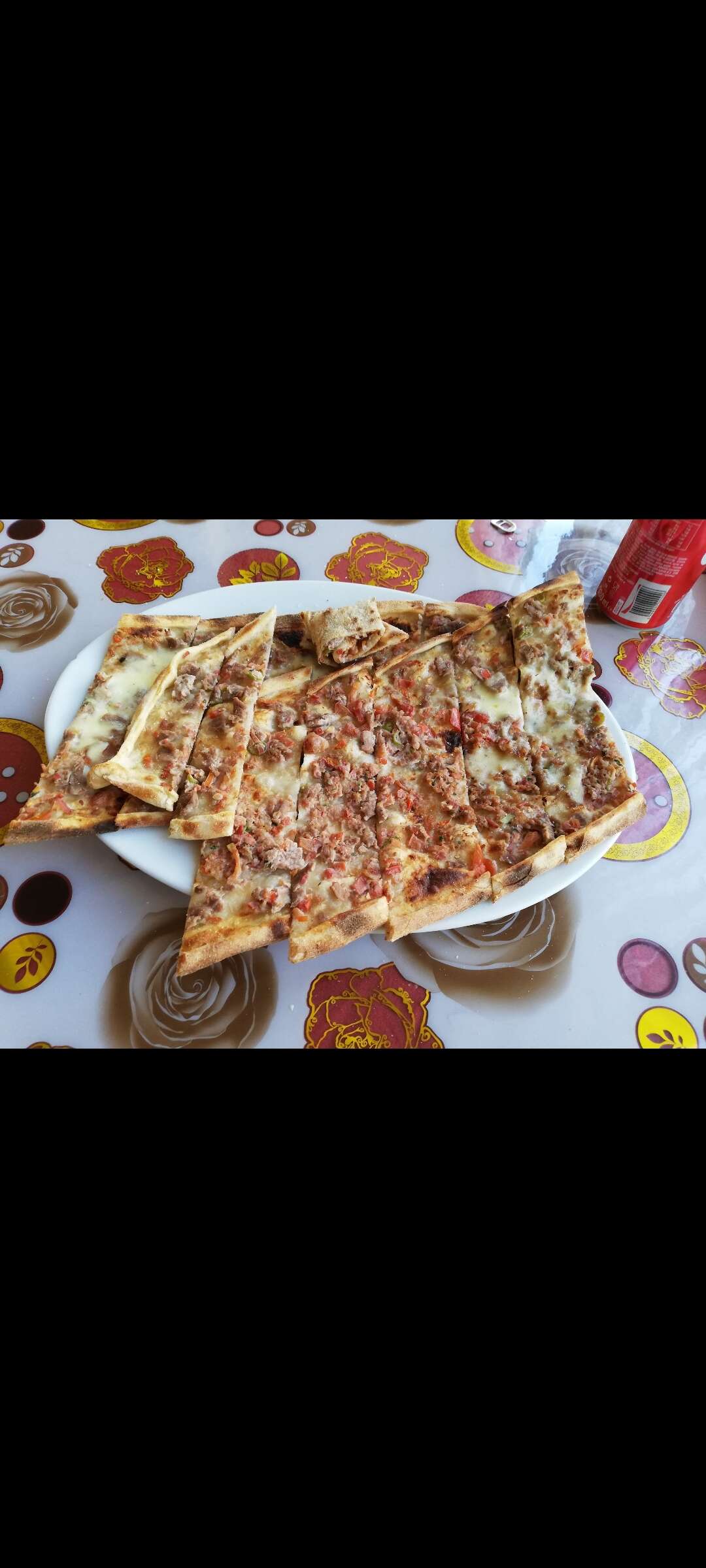 Kuşbaşı Üstü Kaşarlı Pide
