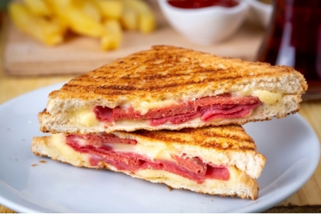 Toast sandwich