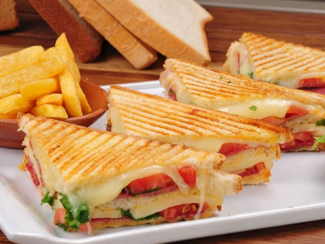 Karışık Tost / Mixed Toast