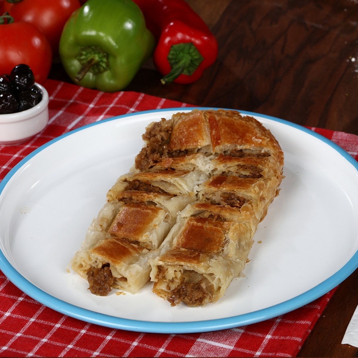 Kıymalı Kol Böreği