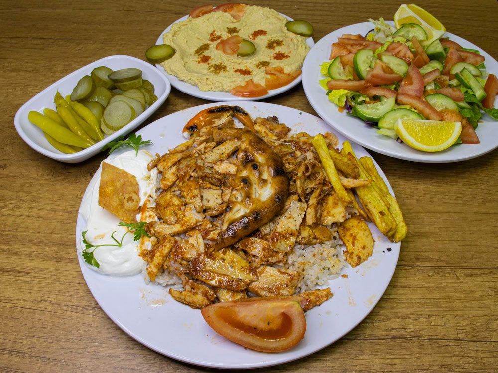Pilav üstü Tavuk Döner