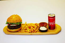 Hamburger cips kola menü