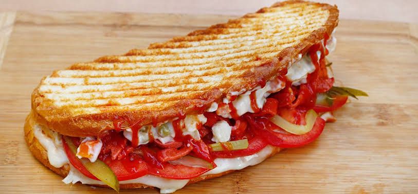 KLASİK AYVALIK TOST
