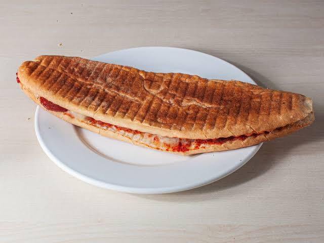 Tam Tost