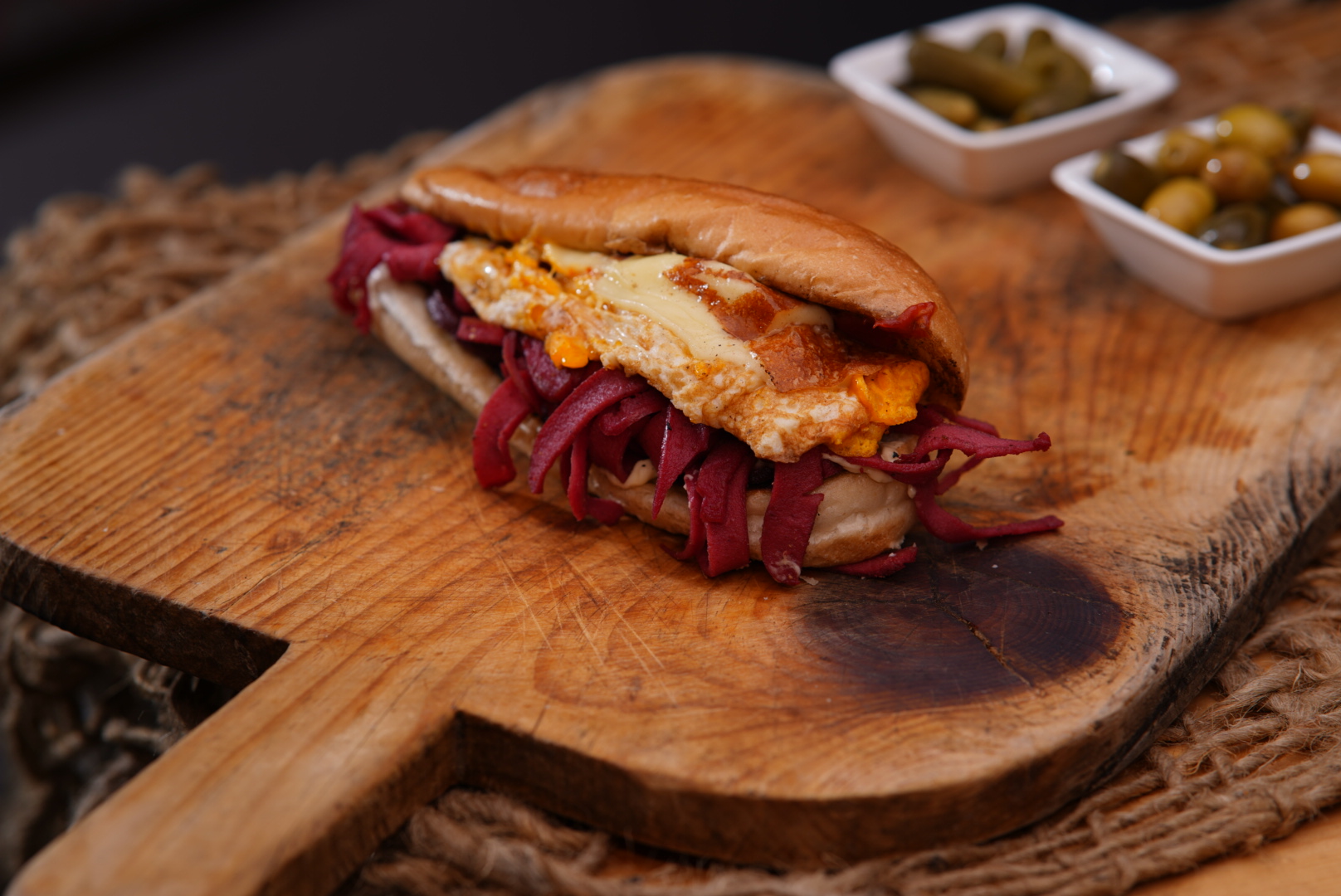 Yumurtalı Karışık Sandviç