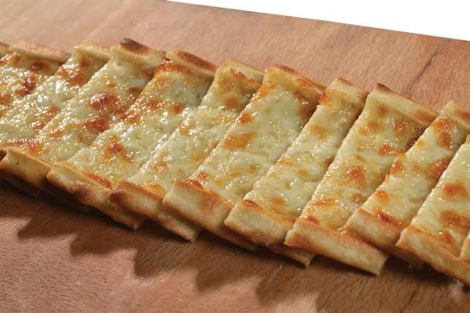 Cheese pide with white cheddar