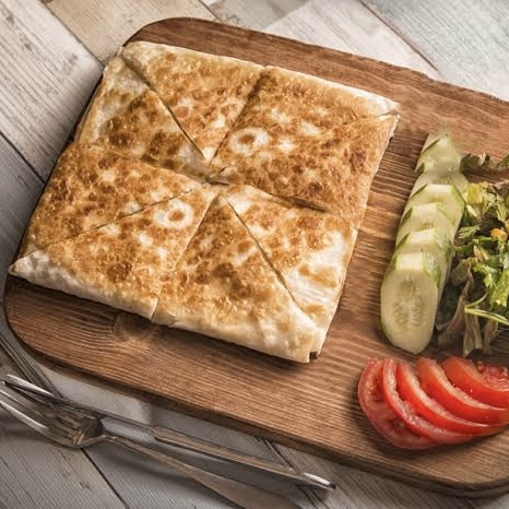 Chicken and kaşar cheese gözleme