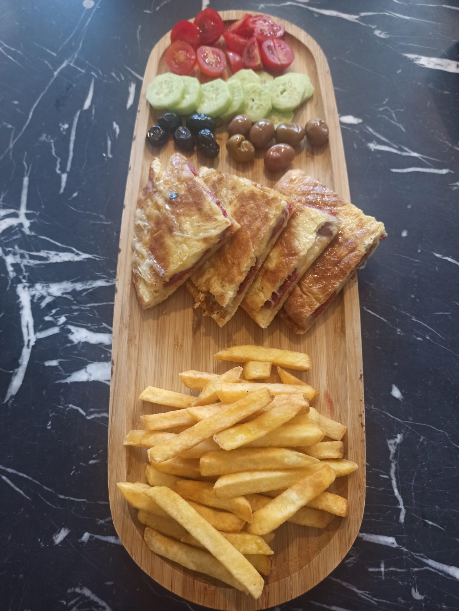 Karışık Bazlama Tost 