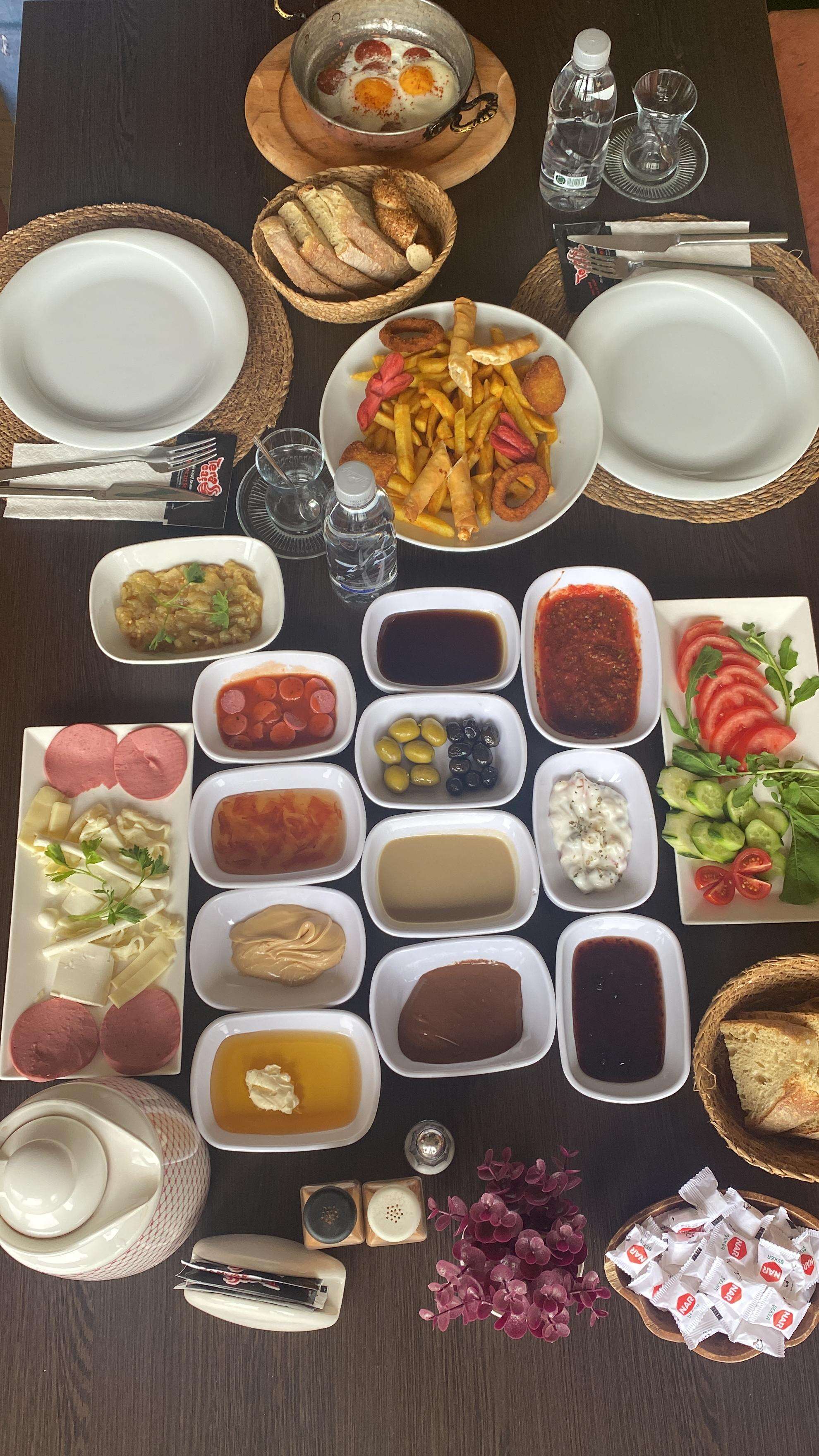 2 Kişilik Serpme Kahvaltı