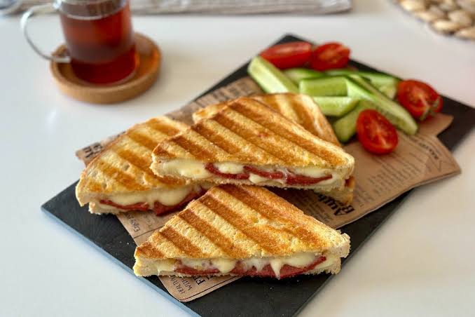 Karışık tost