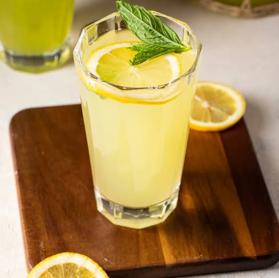 Ev Yapımı Limonata
