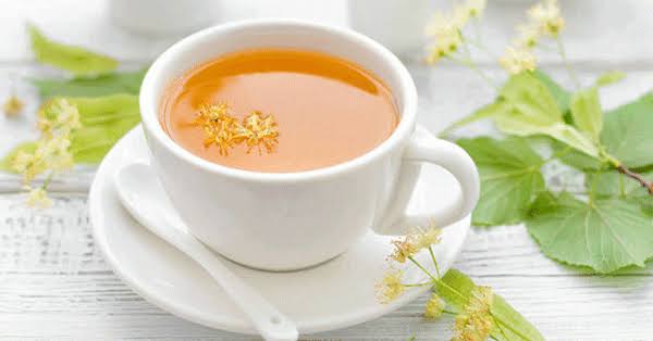 Meyveli Çay Fincan