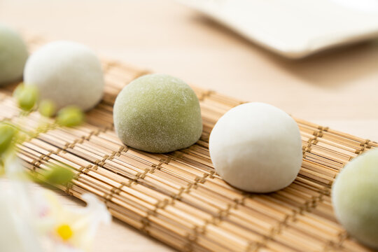 Pistachio Mochi