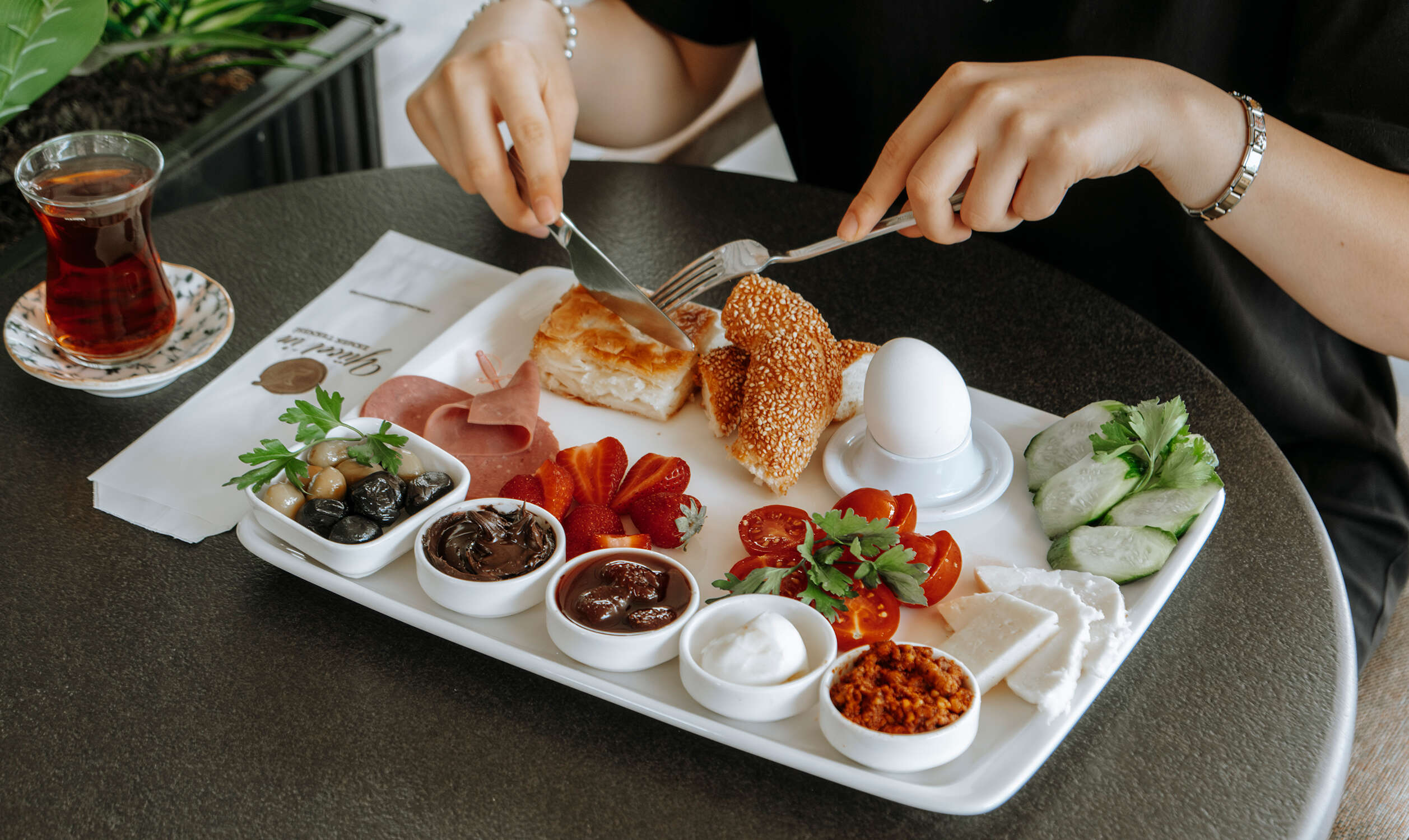 Kahvaltı Tabağı ve Tostlar