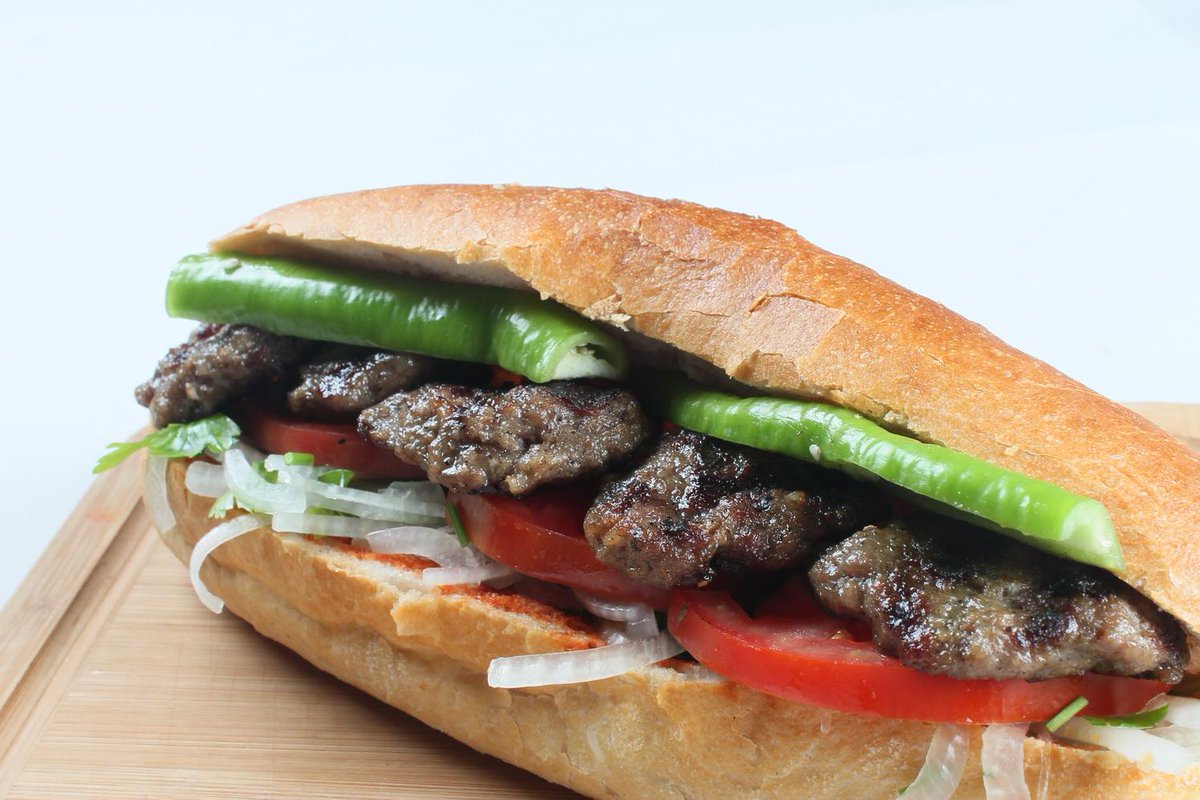 Ekmek Arası Sivas Köfte