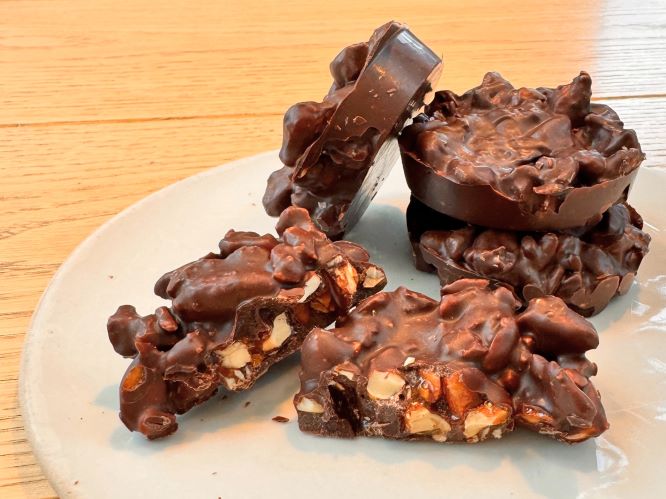 Almond Bites