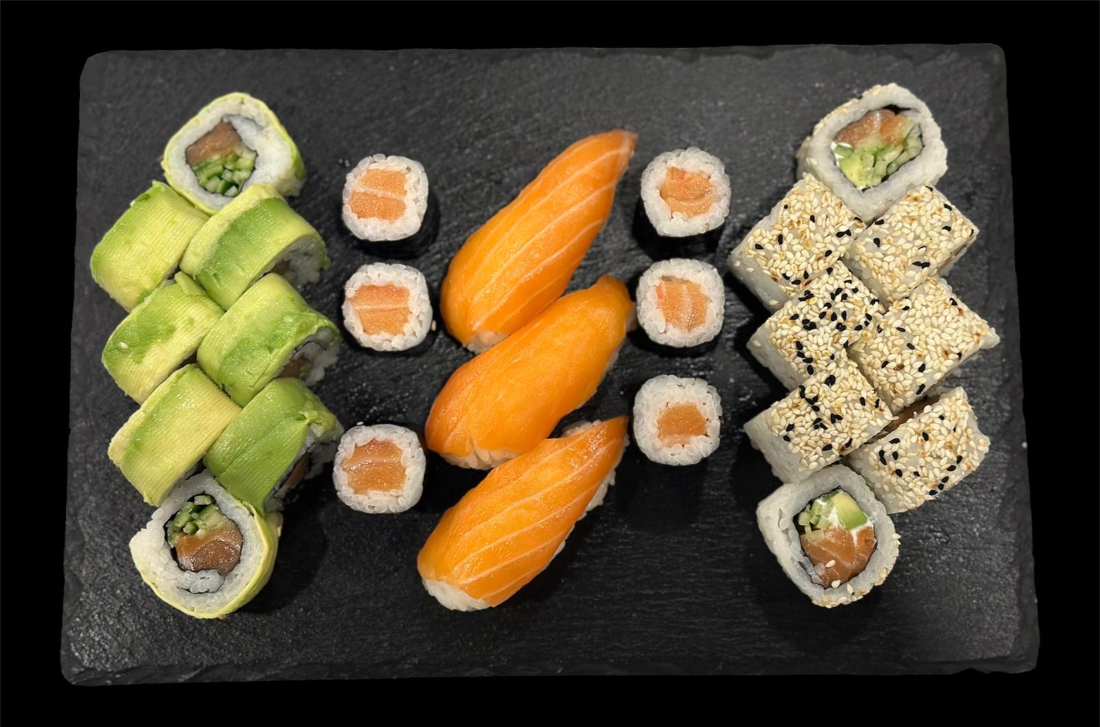 Salmon Lover (25 pcs.)