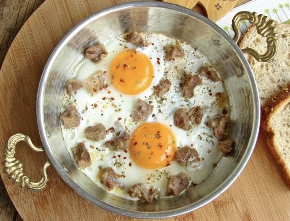 SAHANDA KAVURMALI YUMURTA