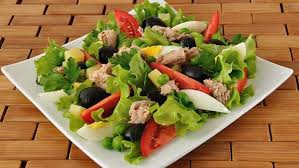 Akdeniz Salata