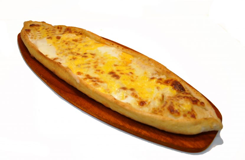 Kaşarlı Yumurtalı Pide