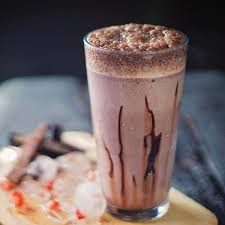 ÇİKOLATALI MİLKSHAKE
