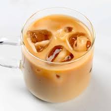 Iced café latte