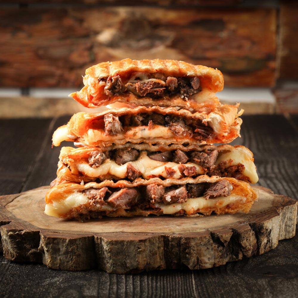 Kavurmalı Tost Yarım Servis