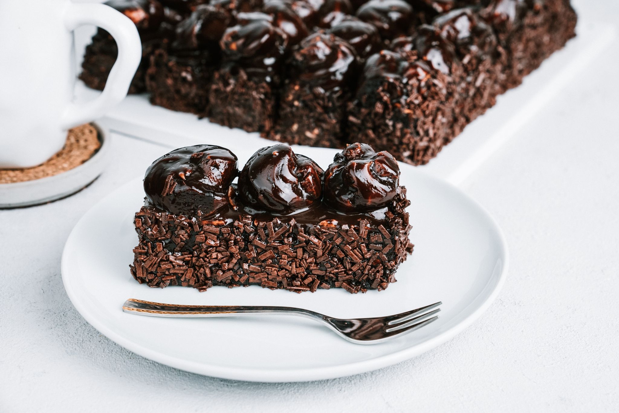 Profiterole mono cake