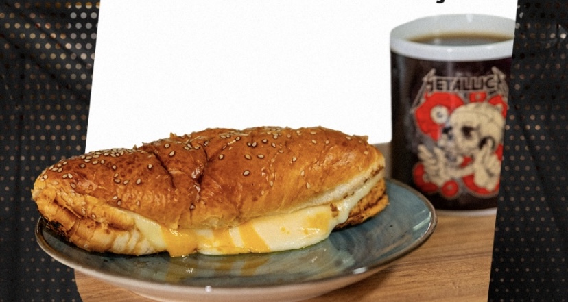 Cheddar and Kaşarlı Baton Sandwich