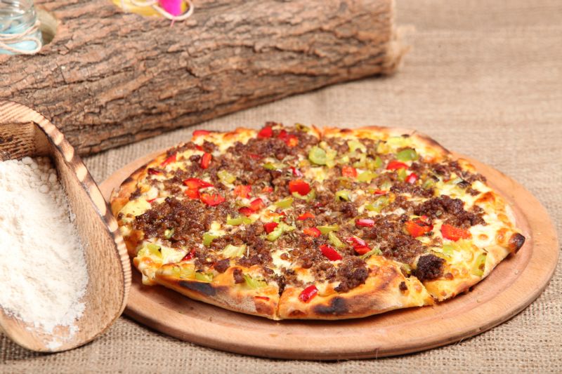 Bolonez Pizza