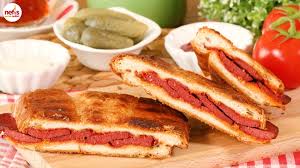 Sucuklu Tost