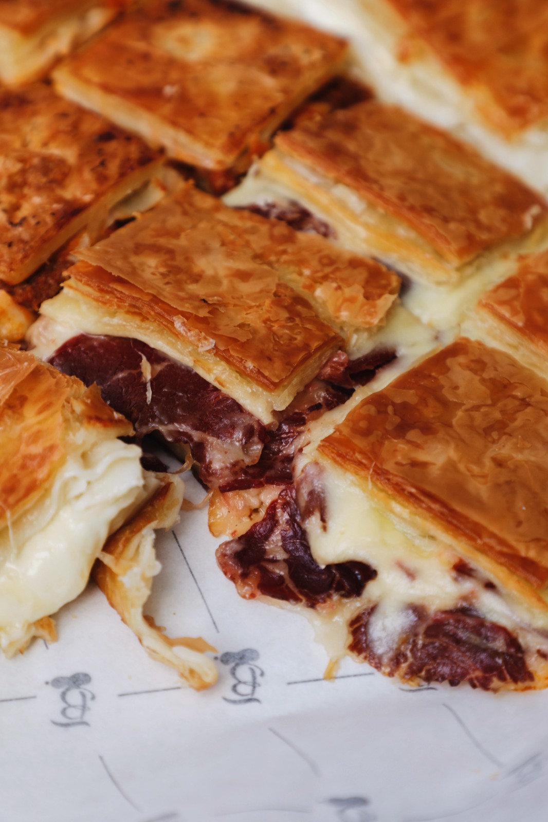 500 GR PASTIRMALI BÖREK 