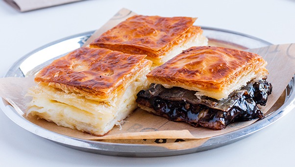 500 GR ÇİKOLATALI  BÖREK 