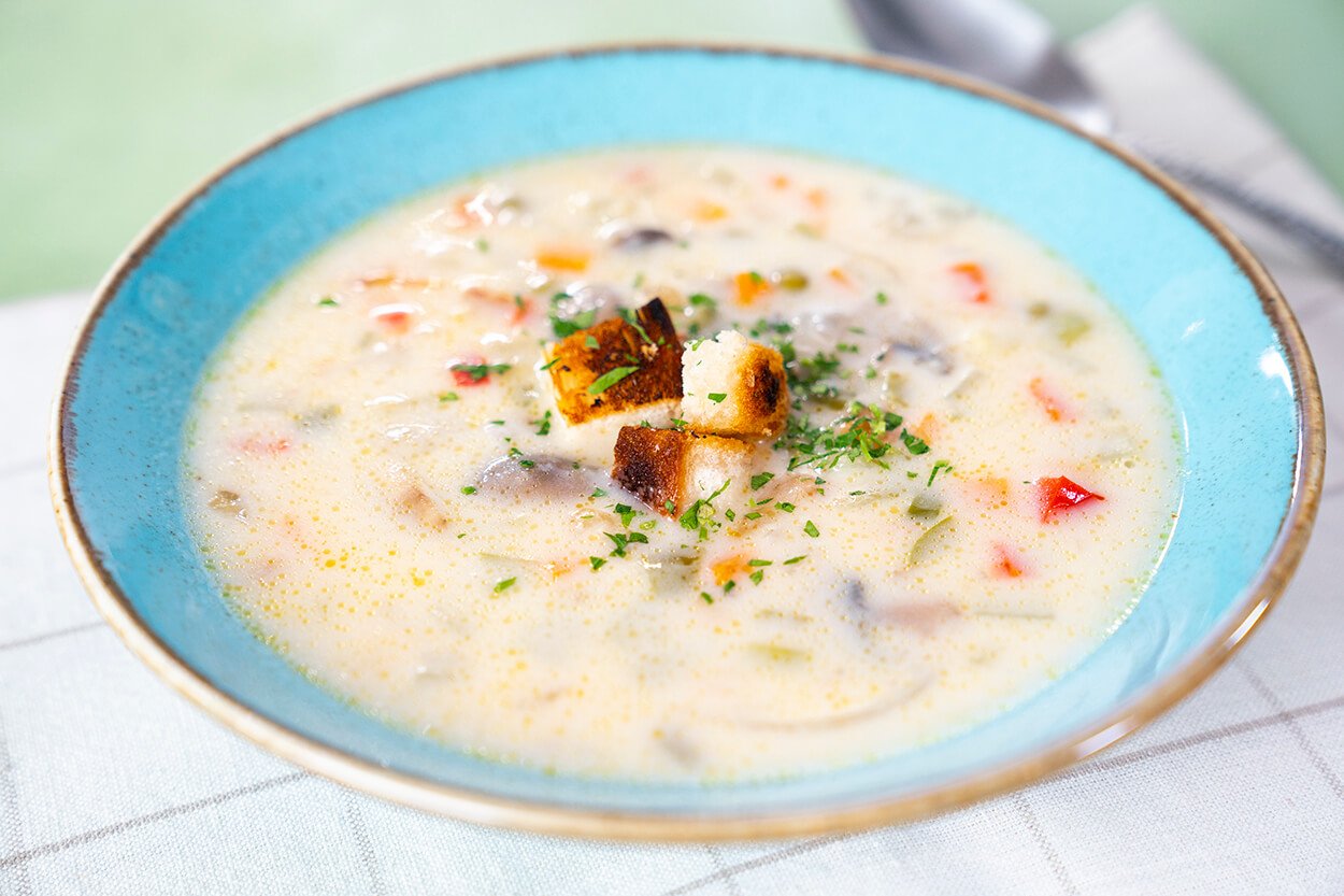 Kremalı Sebze Çorbası/Cream of Vegetable Soup