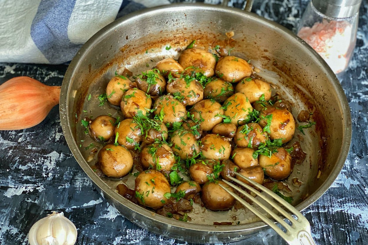 Sarmısaklı Mantar-Mushroom With Garlic-Грибы с чесноком