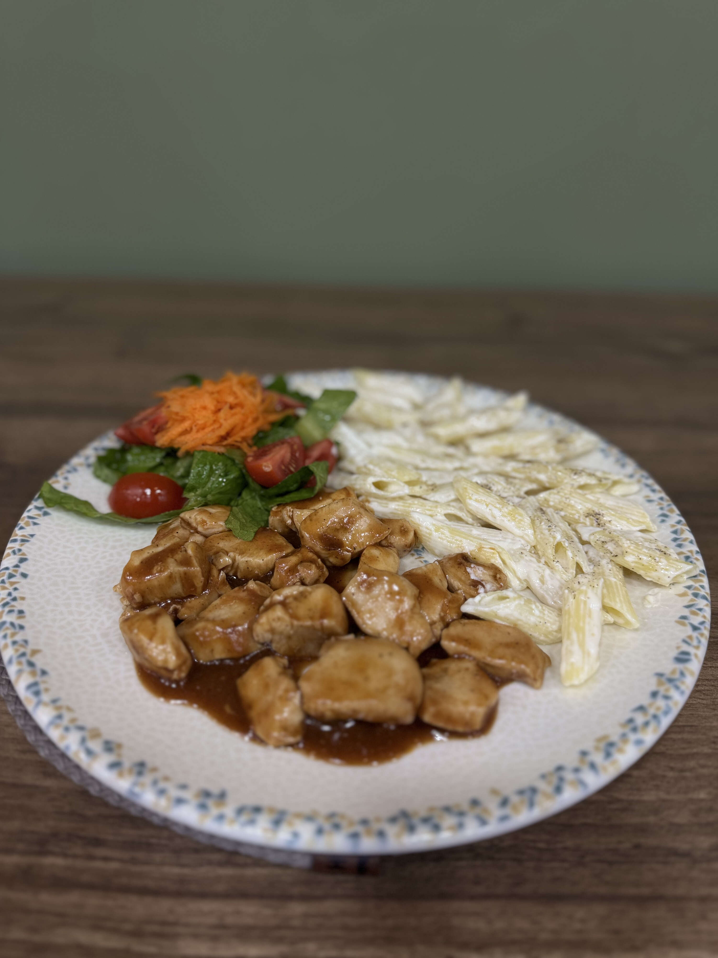Acılı Barbekü Soslu Tavuk